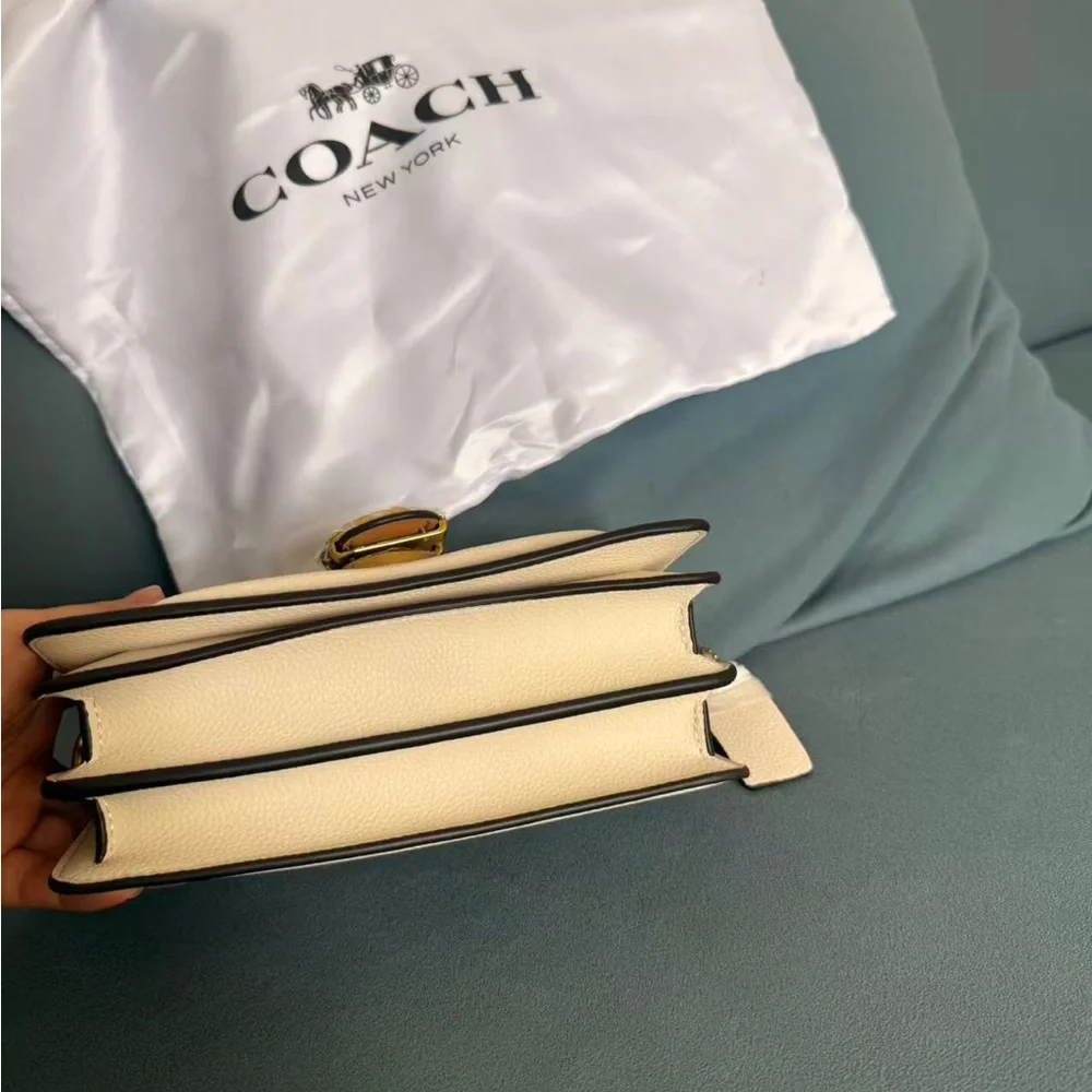 Coach Classic C Buckle Crossbody Bag - Picture 8 of 8